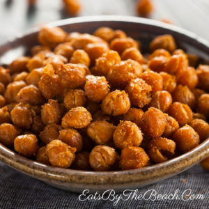 A healthy snack of spicy, crispy roasted chickpeas flavored with salt and taco seasoning.